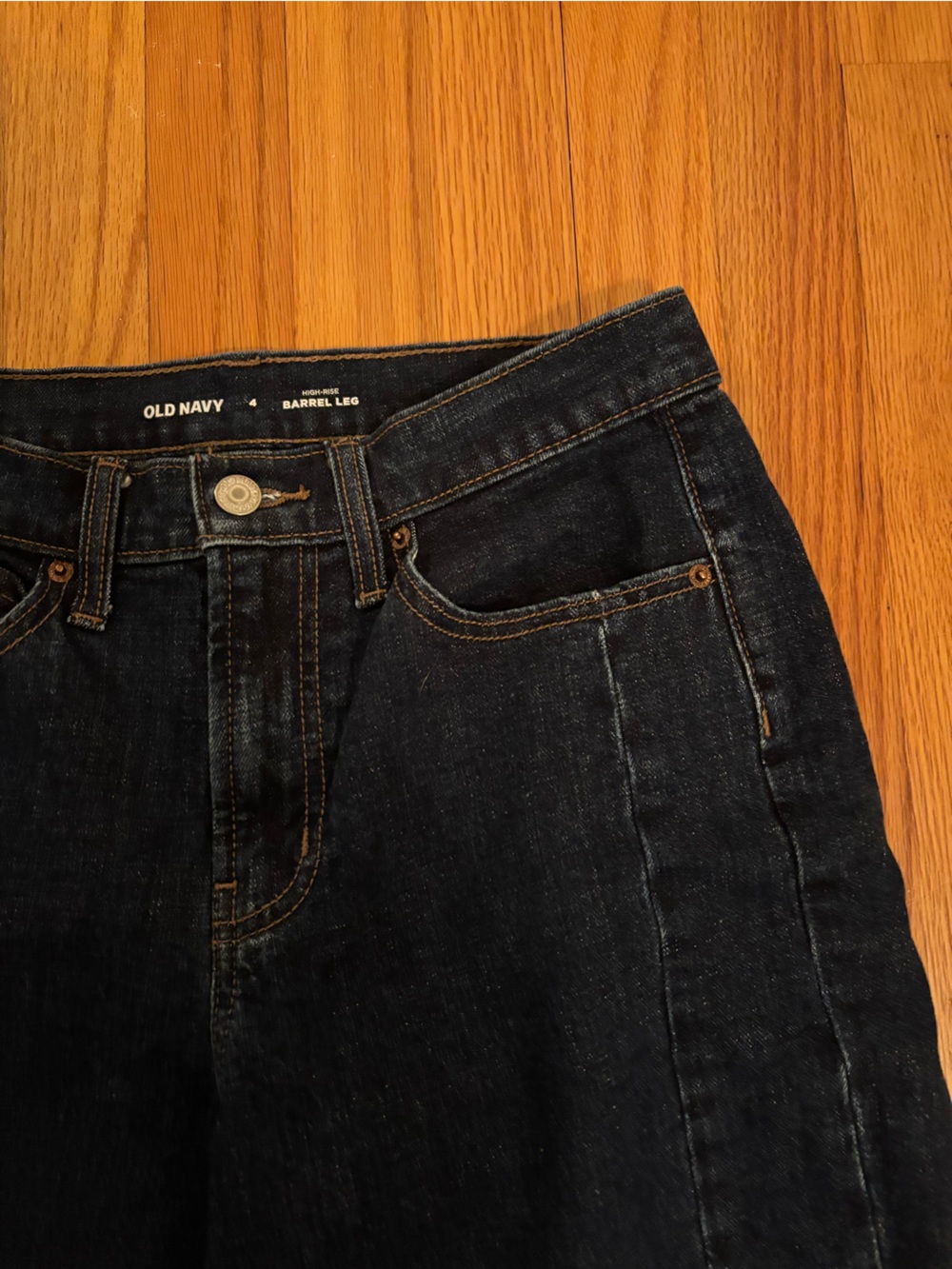 Old Navy women’s Dark Blue barrel Jeans